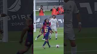 Hes still got it 🤙 ronaldinho fcbarcelona shorts legends [upl. by Darej223]