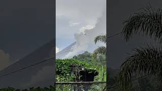 Merapi Kembali Semburkan Awan Panas Guguran 26 Januari 2024 [upl. by Skurnik]