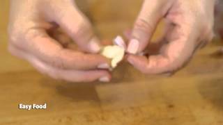 Easy Food grate garlic [upl. by Torrance]