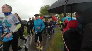 Sydkystløbet efterår 13 10 2024 Video fra halvmaraton start [upl. by Adnocahs294]