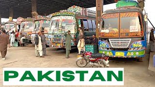 Faisalabad Pakistan Walking Tour BUSY LOCAL BUSS STATION [upl. by Kirre409]