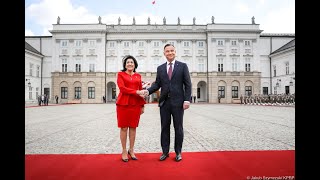 Ceremonia oficjalnego powitania Prezydent Gruzji przez Prezydenta RP [upl. by Evania]