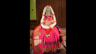 Simple Varamahalakshmi Decoration  ಬಿಂದಿಗೆಗೆ ಸೀರೆ ಉಡಿಸುವ ವಿಧಾನ  ಕಲಶಕ್ಕೆ ಸೀರೆ ಉಡಿಸುವ ವಿಧಾನ [upl. by Anitnatsnoc]