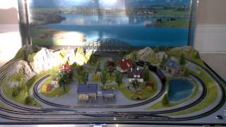 Z scale Noch Briefcase Layout  Inner Track Run [upl. by Ellimahs]