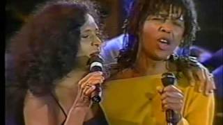 Gal Costa e Djavan  Nuvem Negra [upl. by Wons]