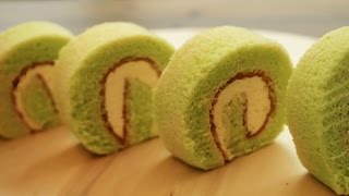 Homemade Pandan Swiss Roll Cake  Sponge Cake Recipe  Resep Kue Bolu Pandan 班蘭瑞士卷 班兰瑞士蛋糕卷 [upl. by Agarhs]