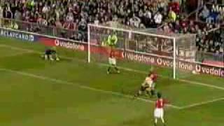 Wiltord v Man U 0102 [upl. by Yeniffit399]