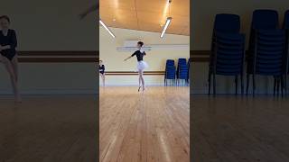 Pirouette from 5th position en pointe lgballetlauragregory ballet [upl. by Sik141]