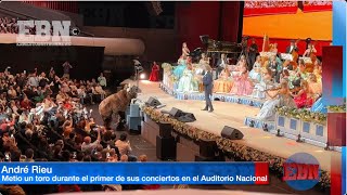 ANDRÉ RIEU METE UN T0RO AL AUDITORIO NACIONAL 🐂 🇪🇸 hizo un homenaje a la música española [upl. by Pudens]