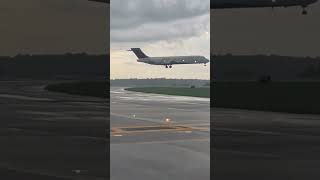 Delta B717 landing in Rain planesspotting aviation boeing [upl. by Atila]