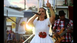 Ivete Sangalo  Cantando Vai no Cavalinho [upl. by Yrocal]