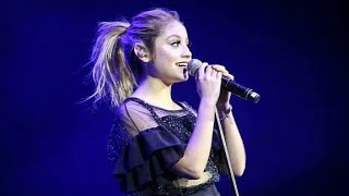 Mil besos por segundo en vivo  Karol Sevilla HD Que se pare el mundo tour [upl. by Natsirhc]