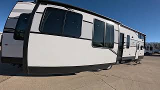 2025 JAYCO JAYFLIGHT BUNGALOW 40DLFT [upl. by Risay248]