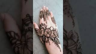 new teredig flower mehndi  short viral video commenttered share kijiye 💖🌼💖 [upl. by Adnalahs]