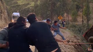 Les routes de limpossible  Pérou vertiges dans les Andes [upl. by Dawes23]