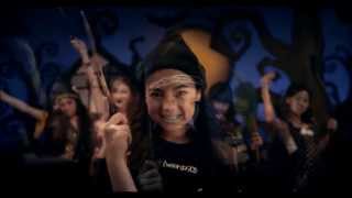 แม่มด  Tweenie 90s Official MV [upl. by Anirrak]