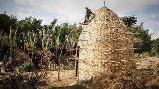 Amazing Woven Bamboo House Traditional Green Building [upl. by Everett311]