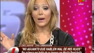 Evangelina Anderson contra Wanda quotle clavaría un cuchilloquot [upl. by Eyla]