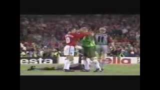 The Final 3 Mins Man United v Bayern Munich 1999 Rare Pitch Side Footage Champions League Final [upl. by Lilla809]