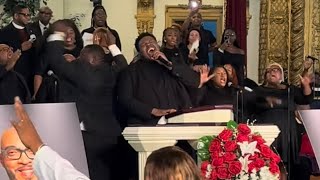 Melvin Crispell lll amp The New Life Center Mass Choir sings “Perfect Peace” [upl. by Demha]