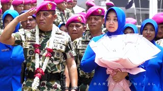 Merinding ‼️ Tradisi Sakral Korps MARINIR Melepas Dan Menyambut Komandan Terbaiknya [upl. by Ahsenat735]