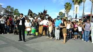 Presentación del Mago y del Lanzador de Cuchillos en el Circo Alegría Aguascalientes 2013 [upl. by Aken614]