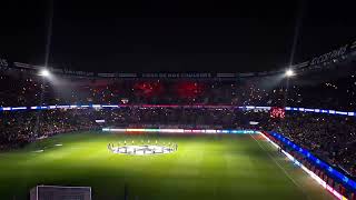 PARIS SG TOUS ENSEMBLE ON CHANTERA SHOW LUMIÈRE AVANT MATCH  PSG  PSV EINDOVEN [upl. by Peatroy]