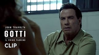 Gotti  Il primo padrino John Travolta  Scena in italiano quotNon ti vesti come un poliziottoquot [upl. by Ecinert]