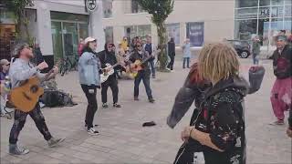 Gründe Gegen KindA  Punk Straßenmusik auf Sylt Westerland am 160722 [upl. by Eniamret]