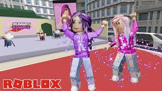 WHO IS THE SPARKLIEST ROBLOXIAN  Roblox Runway Rumble [upl. by Cinda]