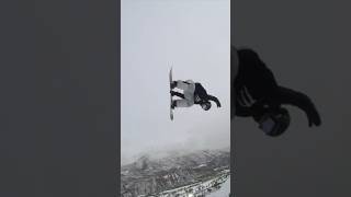 Zoi SadowskiSynnot became the first woman to land backtoback double corks in a slopestyle contest [upl. by Yaffit]