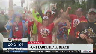 Fans stick out the rain to see Florida Panthers parade of champions [upl. by Giraldo]