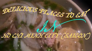 🇻🇳 BEST EVER Food Review Meeting Mark Wiens and Delicious 😋 Places to EAT  4K HD 🎧 [upl. by Aleedis647]