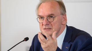 SachsenAnhalts Ministerpräsident setzt Abstimmung über Rundfunkbeitrag ab [upl. by Yuzik274]