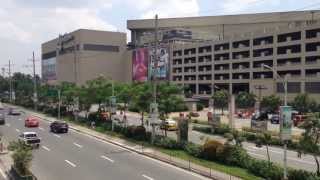 Trinoma Mall Connecting Bridge Walkway to SM City North EDSA Sky Garden by HourPhilippinescom [upl. by Haynor]