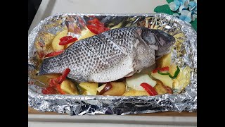 Peixe assado no forno Fácil e delicioso [upl. by Grefer45]