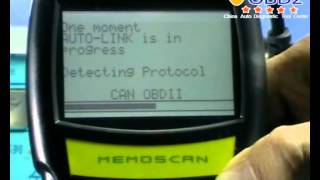 U581 LIVE DATA OBD2 CanBus Code Reader operation guide [upl. by Nunciata]