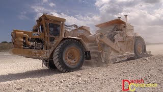 Twin Engine Wabco 333FT Elevating Scraper Working In A Lime Quarry [upl. by Nelyag822]