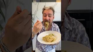 Spaghettone cacio e pepe con crema di pistacchio super CREMOSAAAAA🤤🤤🤤 ricettefacili cacioepepe [upl. by Conley]