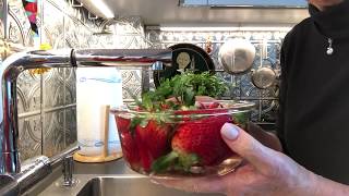 How to WASH AND STORE STRAWBERRIES [upl. by Godber992]