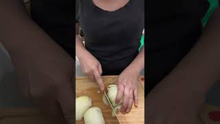 Peeling and Chopping Onions Tips for TearFree Prep ilovemylifecomejoinme [upl. by Genny]