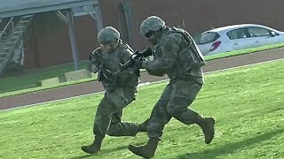 US Army 39th Sig Bn Moving In Team Techniques Training [upl. by Elleirbag750]