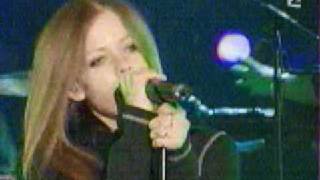 Avril Lavigne  sk8er boy live france 2003 [upl. by Elenore]