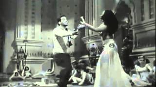 Cantinflas Bailando Cumbia del amor [upl. by Dagley913]