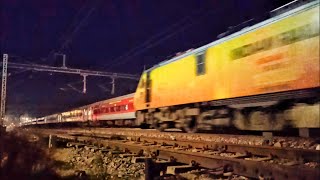 TEJAS WAP5 Vs SAKARNI WAP7  TAJ Express crossing SHANEBHOPAL Express [upl. by Hardwick]