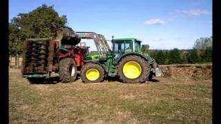 Epandage de fumier  Deguillaume  Valtra T 151  John Deere 7530 P  SAS Agriépandage [upl. by Eicam]