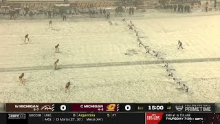 college football is being played in a snowstorm 😍 [upl. by Yeo]