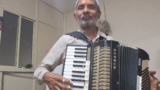 chali chali re patang meri chali re cover Abhay Deochake on Accordian [upl. by Norrej]