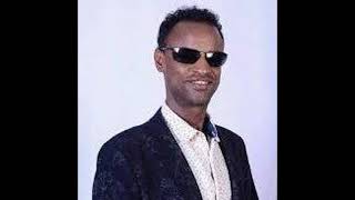 YIRDAW TENAW ESUANM SIADERGAT LIK ENDENE ETHIOPIAN OLDIES MUSIC [upl. by Htennaj773]