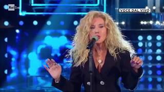 Ivana Spagna  Jessica Morlacchi canta quotGente come noiquot Tale e Quale Show 13092019 [upl. by Aiehtela201]